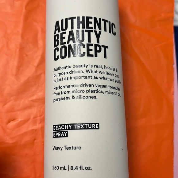 Authentic Beauty Concept BEACHY TEXTURE SPRAY wavy texture NEW NWT 250/8.4 ox - Picture 1 of 6